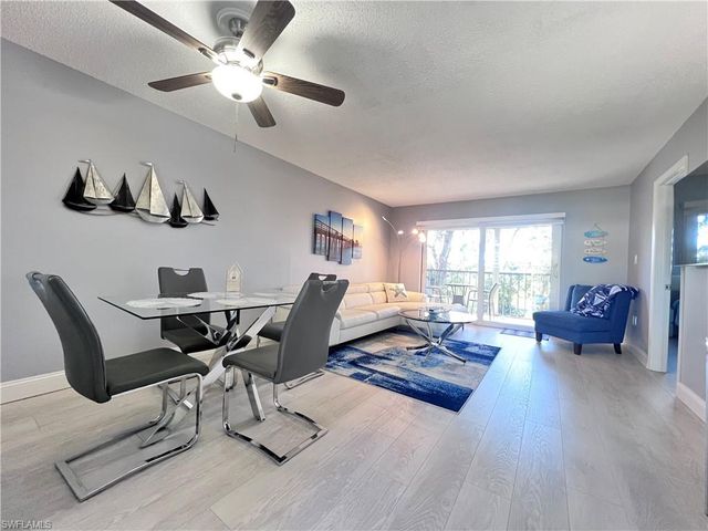 400 Forest Lakes BLVD 310, Naples, FL 34105