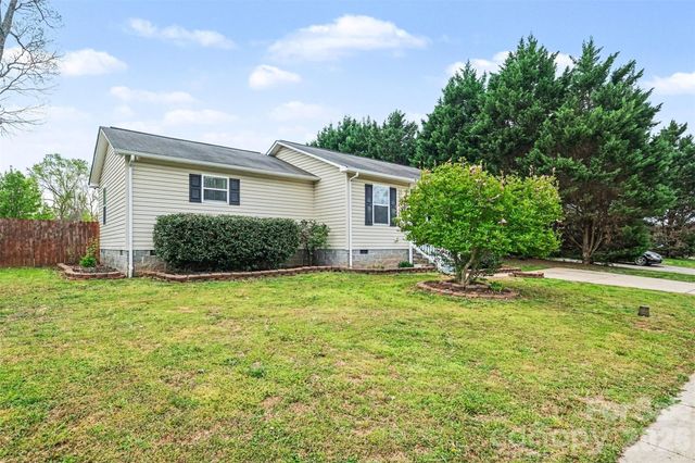 2519 Saluda Drive, Gastonia, NC 28054