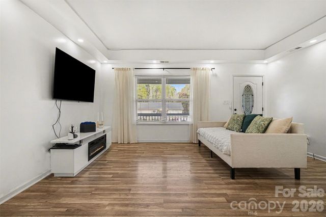 2519 Saluda Drive, Gastonia, NC 28054