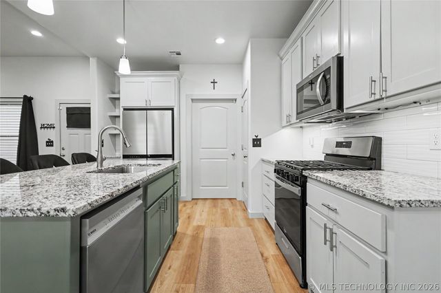 25082 S 519 Road, Park Hill, OK 74451