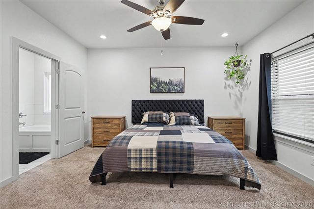25082 S 519 Road, Park Hill, OK 74451