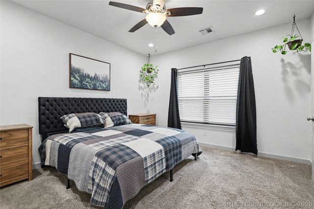 25082 S 519 Road, Park Hill, OK 74451