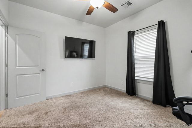 25082 S 519 Road, Park Hill, OK 74451