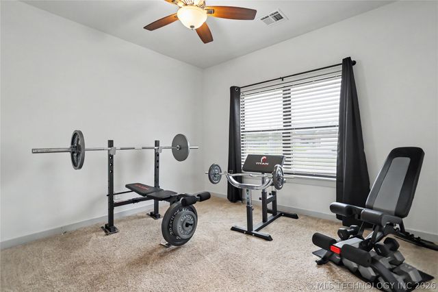 25082 S 519 Road, Park Hill, OK 74451