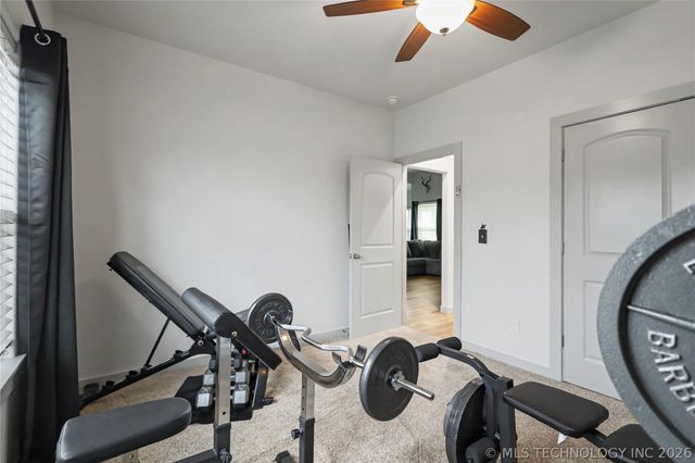 25082 S 519 Road, Park Hill, OK 74451