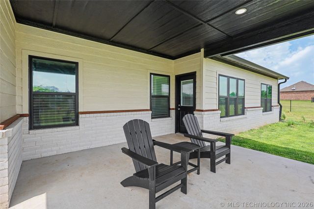 25082 S 519 Road, Park Hill, OK 74451