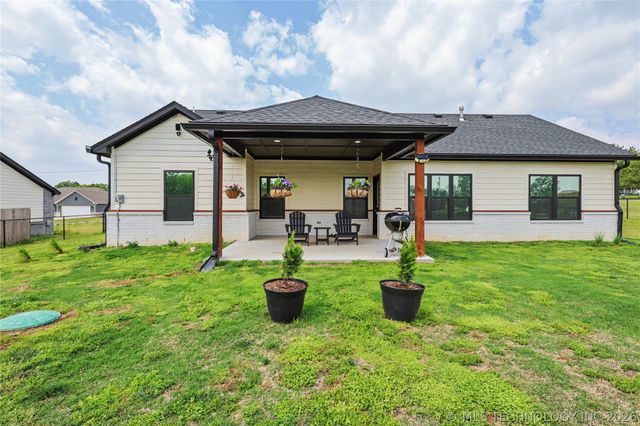 25082 S 519 Road, Park Hill, OK 74451