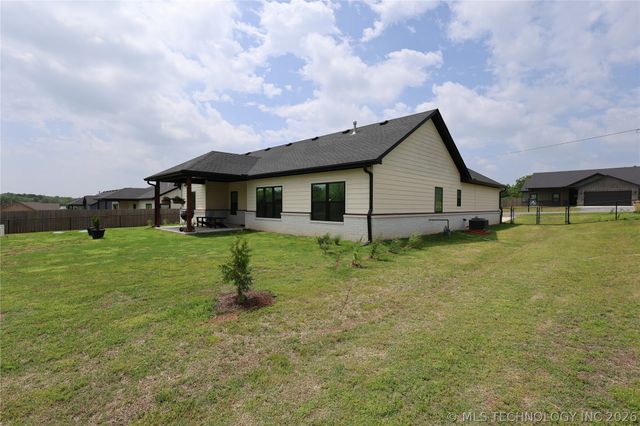 25082 S 519 Road, Park Hill, OK 74451