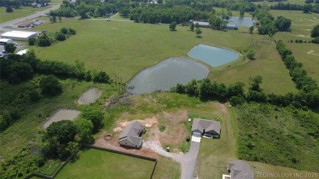 25082 S 519 Road, Park Hill, OK 74451