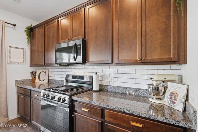 9042 W Grayling Drive, Marana, AZ 85653