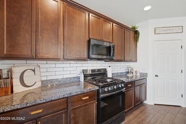 9042 W Grayling Drive, Marana, AZ 85653