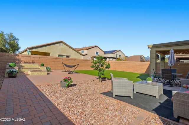9042 W Grayling Drive, Marana, AZ 85653