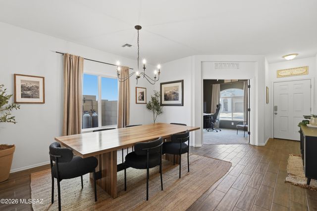 9042 W Grayling Drive, Marana, AZ 85653