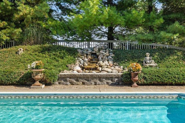 19196 Cleveland Avenue, Galien, MI 49113