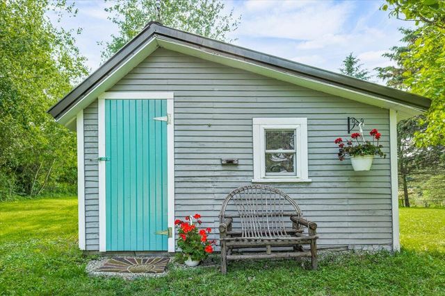 19196 Cleveland Avenue, Galien, MI 49113