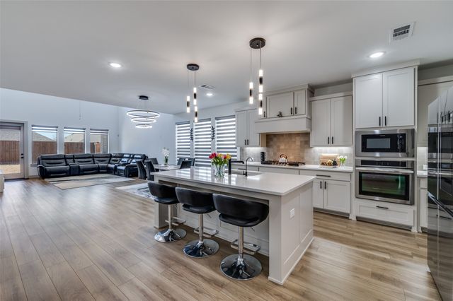 2809 Borderland Lane, Celina, TX 75009