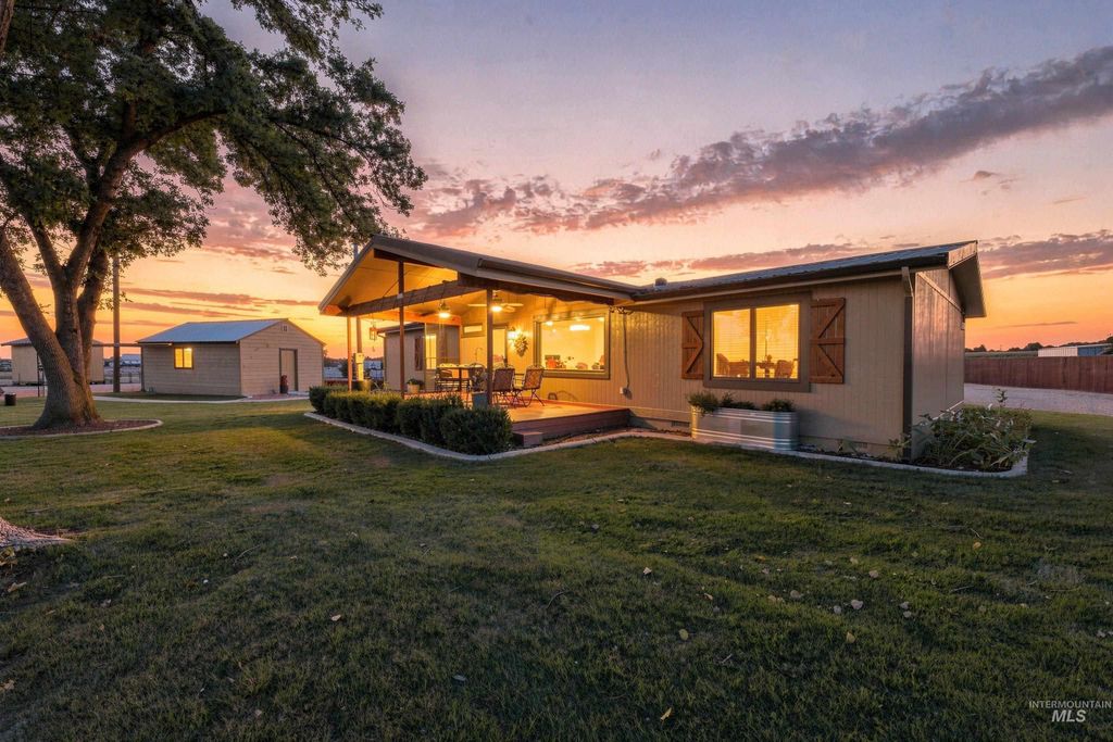 2370 W Lake Hazel Rd, Meridian, ID 83642 photo 2