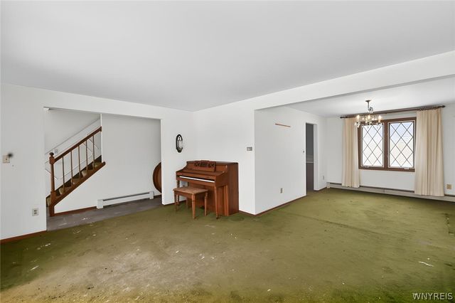 93 Hemlock Drive, West Seneca, NY 14224