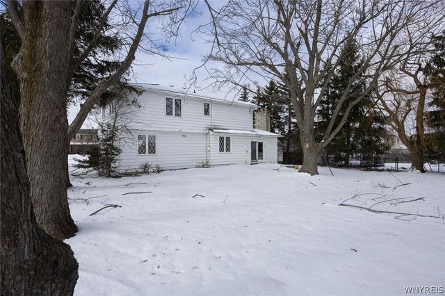 93 Hemlock Drive, West Seneca, NY 14224