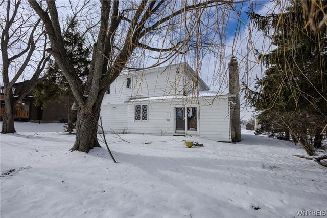 93 Hemlock Drive, West Seneca, NY 14224