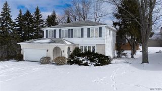 93 Hemlock Drive, West Seneca, NY 14224