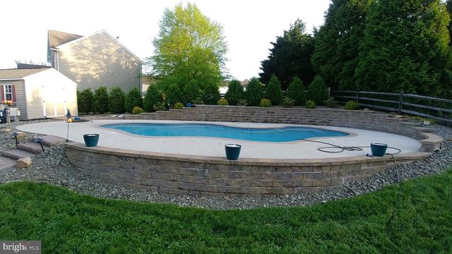 131 SCHOOLVIEW LN, Oxford, PA 19363