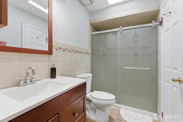 2804 Cricket Circle, Edison, NJ 08820