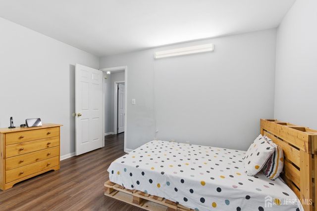 2804 Cricket Circle, Edison, NJ 08820