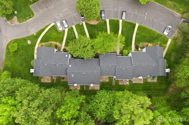 2804 Cricket Circle, Edison, NJ 08820