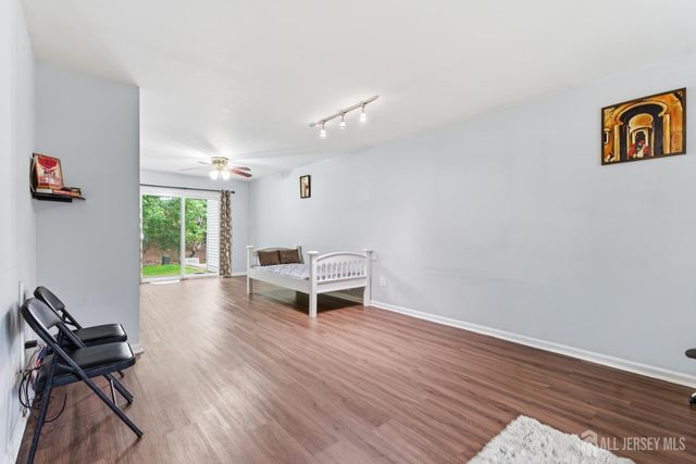 2804 Cricket Circle, Edison, NJ 08820