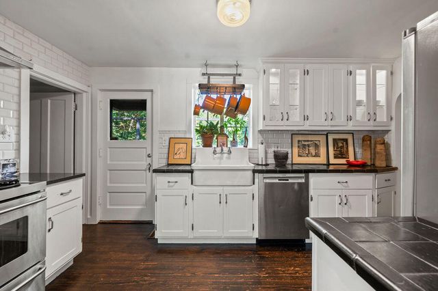 1060 Jackson Road, Park Hills, KY 41011