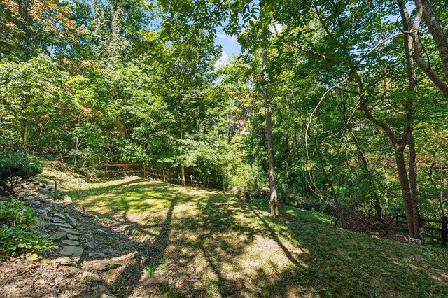 1060 Jackson Road, Park Hills, KY 41011