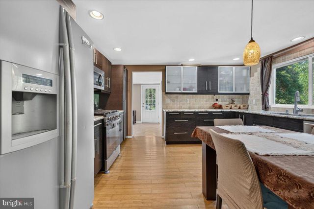 37 BROADWAY ROAD, Belle Mead, NJ 08502