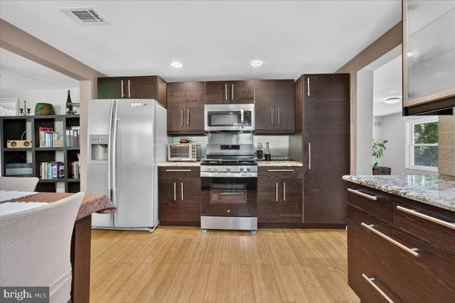 37 BROADWAY ROAD, Belle Mead, NJ 08502