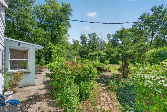 37 BROADWAY ROAD, Belle Mead, NJ 08502