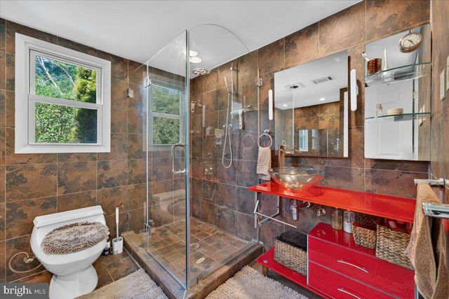 37 BROADWAY ROAD, Belle Mead, NJ 08502