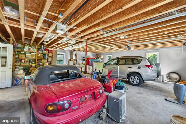 37 BROADWAY ROAD, Belle Mead, NJ 08502