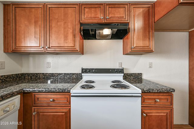 11102 W Turney Avenue, Phoenix, AZ 85037
