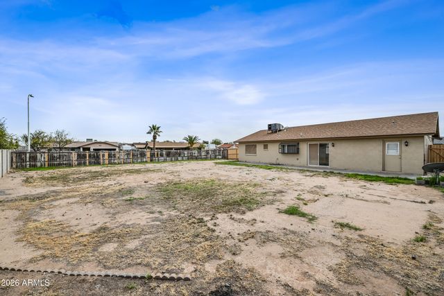 11102 W Turney Avenue, Phoenix, AZ 85037