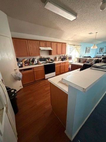822 Breton Drive, Glenn Heights, TX 75154