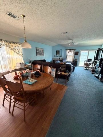 822 Breton Drive, Glenn Heights, TX 75154