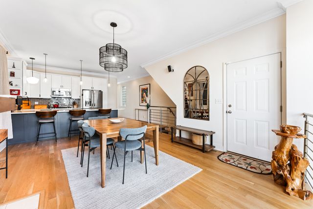 2029 W Rice Street 1, Chicago, IL 60622