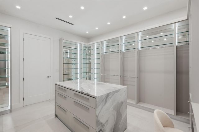 1517 SE 12th Court, Fort Lauderdale, FL 33316