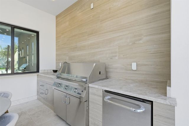 1517 SE 12th Court, Fort Lauderdale, FL 33316