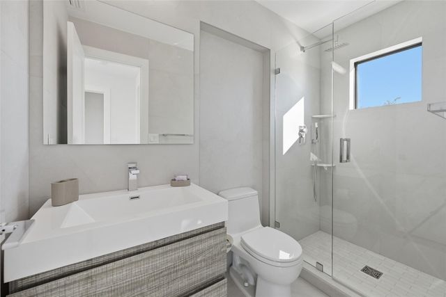 1517 SE 12th Court, Fort Lauderdale, FL 33316