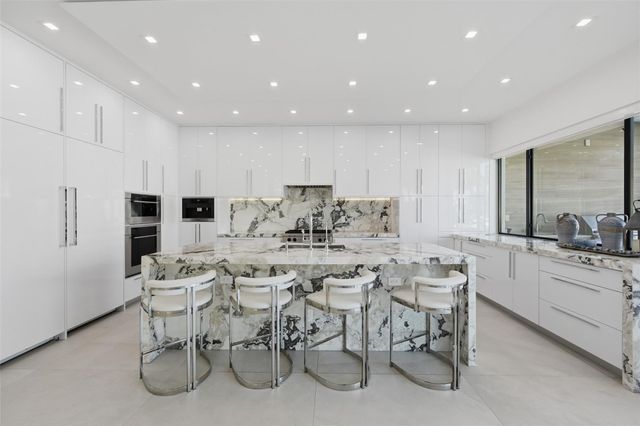 1517 SE 12th Court, Fort Lauderdale, FL 33316