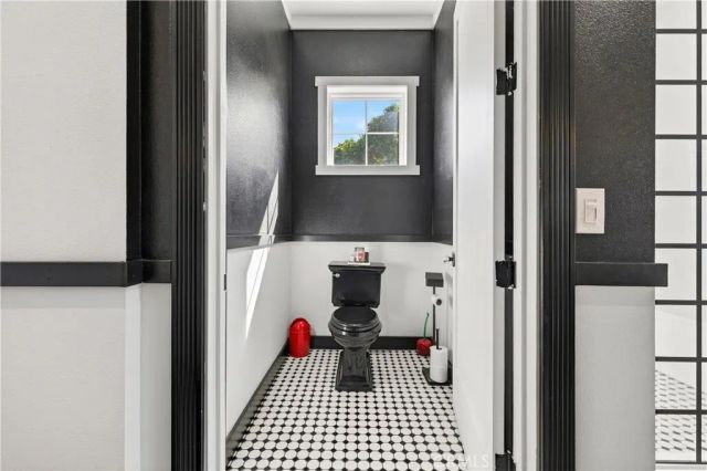 10901 Chestnut Street, Los Alamitos, CA 90720