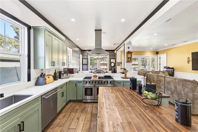 10901 Chestnut Street, Los Alamitos, CA 90720