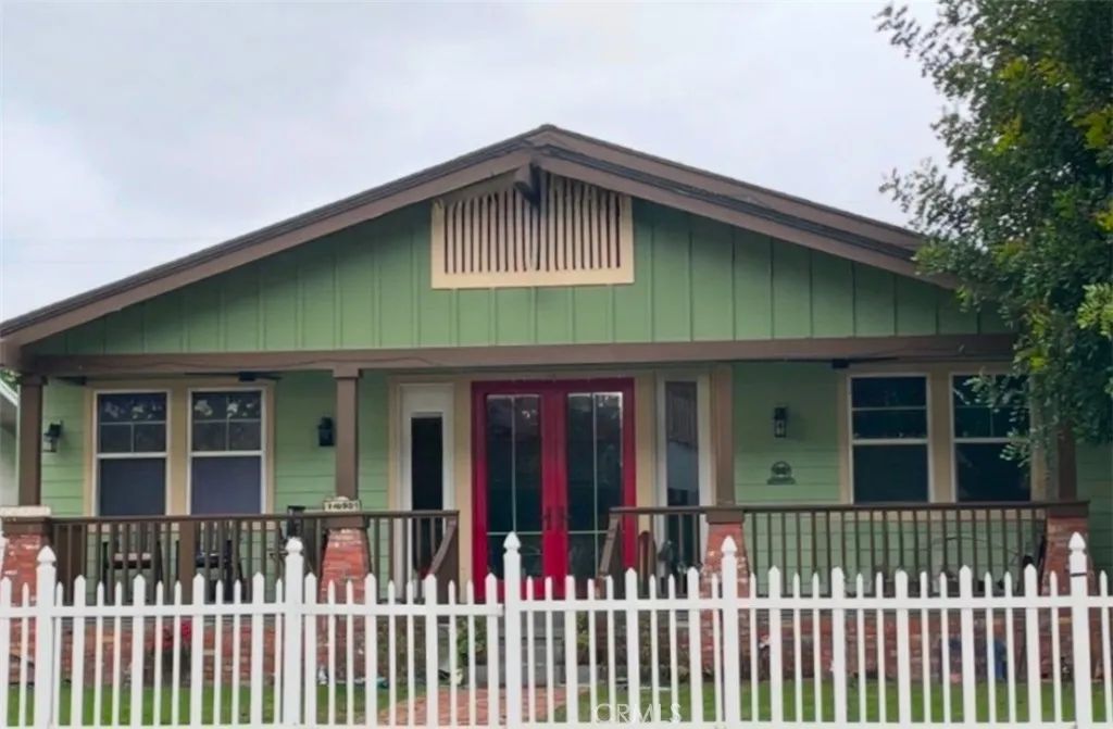 10901 Chestnut Street, Los Alamitos, CA 90720