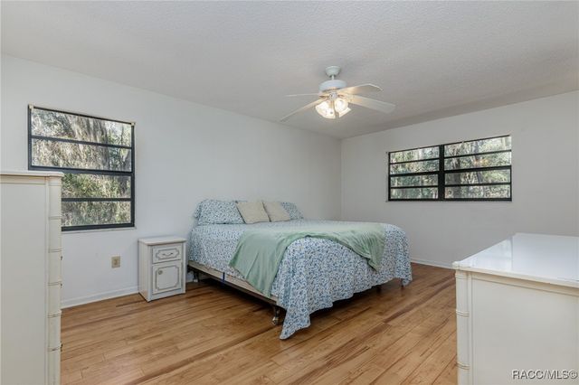 5911 N Brookgreen Drive, Crystal River, FL 34428